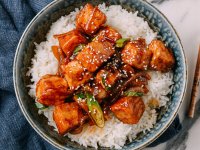 Teriyaki Tofu Rizses tál