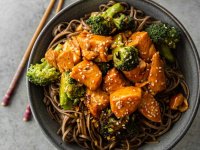 Teriyaki Lazac Stir-Fry